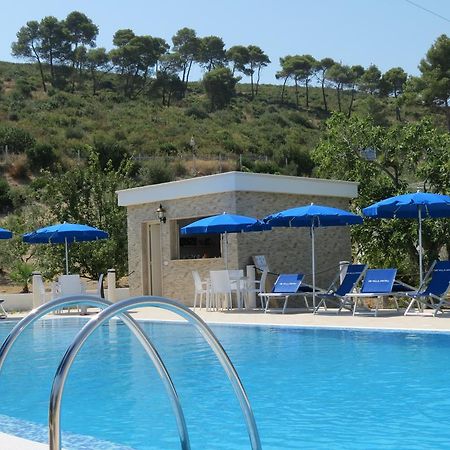 Hotel Residence Villa Ascoli Vieste Exterior foto