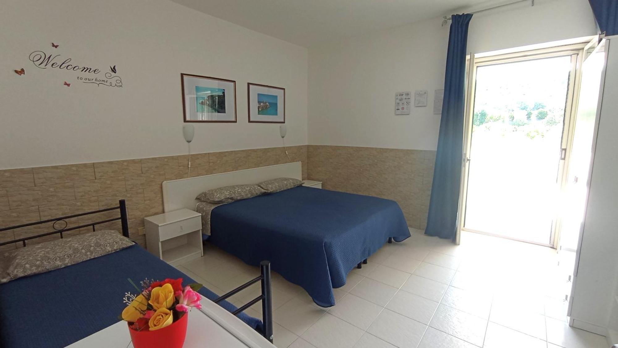 Hotel Residence Villa Ascoli Vieste Exterior foto
