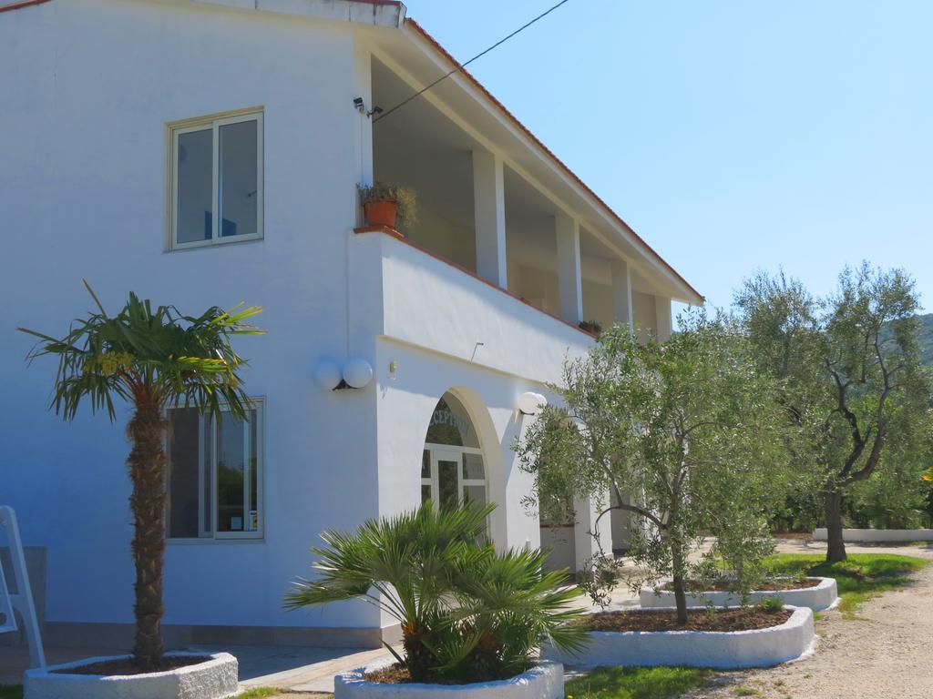 Hotel Residence Villa Ascoli Vieste Exterior foto